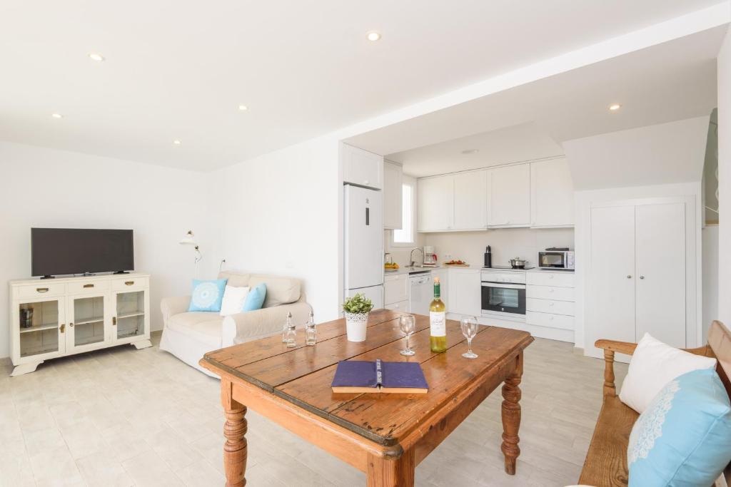 Villa Molly, Punta Prima – Updated 2022 Prices