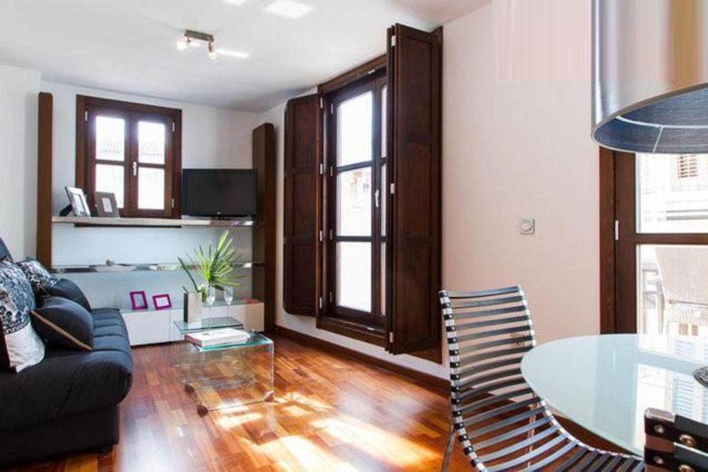 Happy Apartments Valencia - Appartement Grenier D'une Chambre (2-4 Adultes)