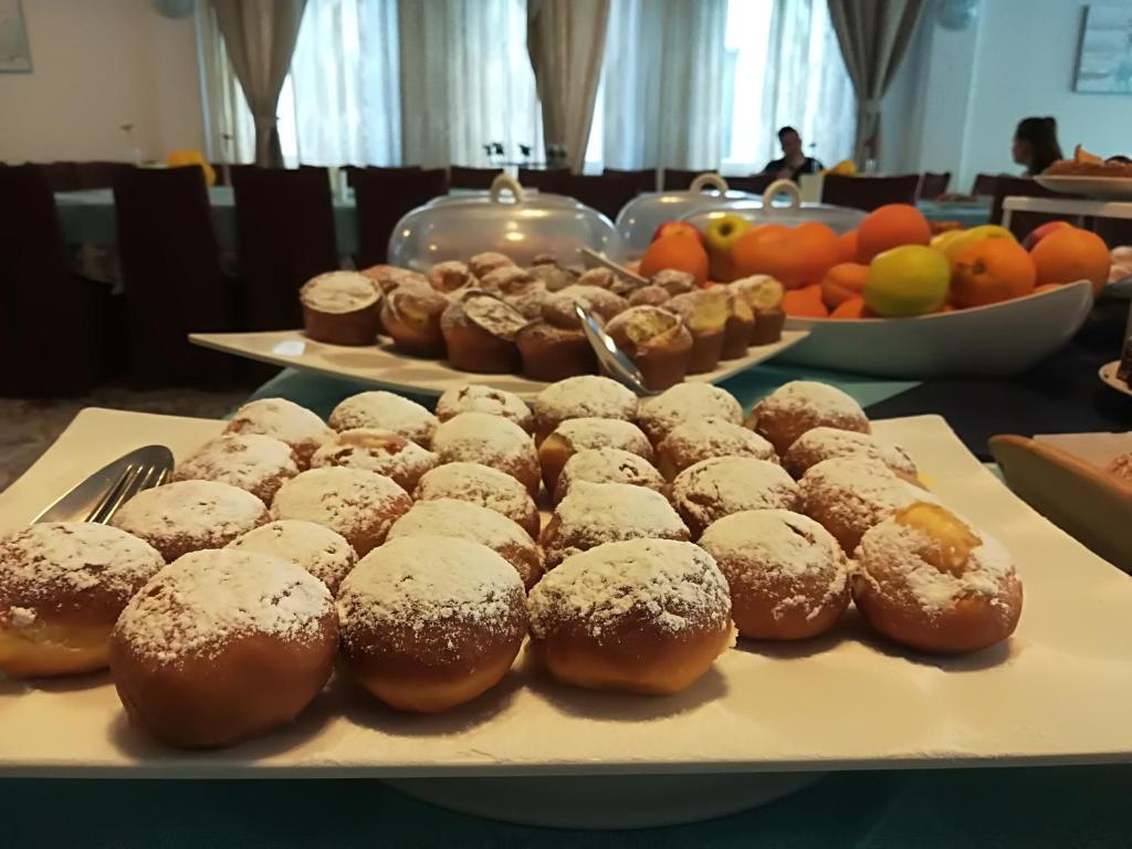 Jídlo v hotelu nebo okolí