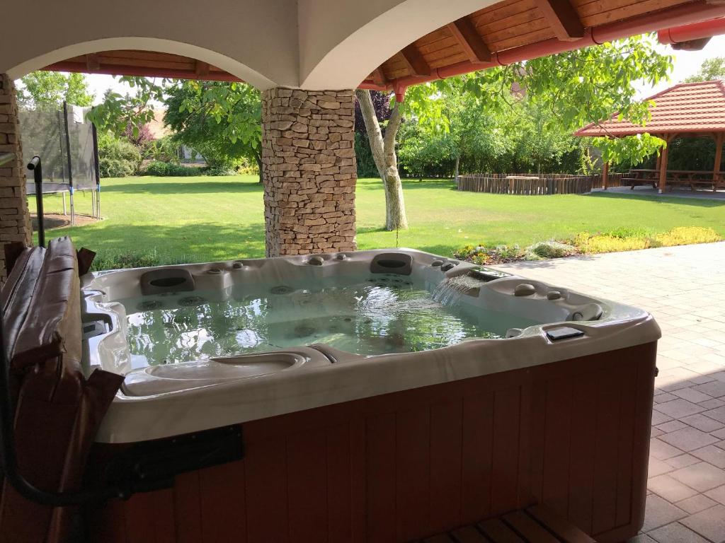 Villa Holiday 3388 Poroszló, Úttörő utca 4. kép - 1