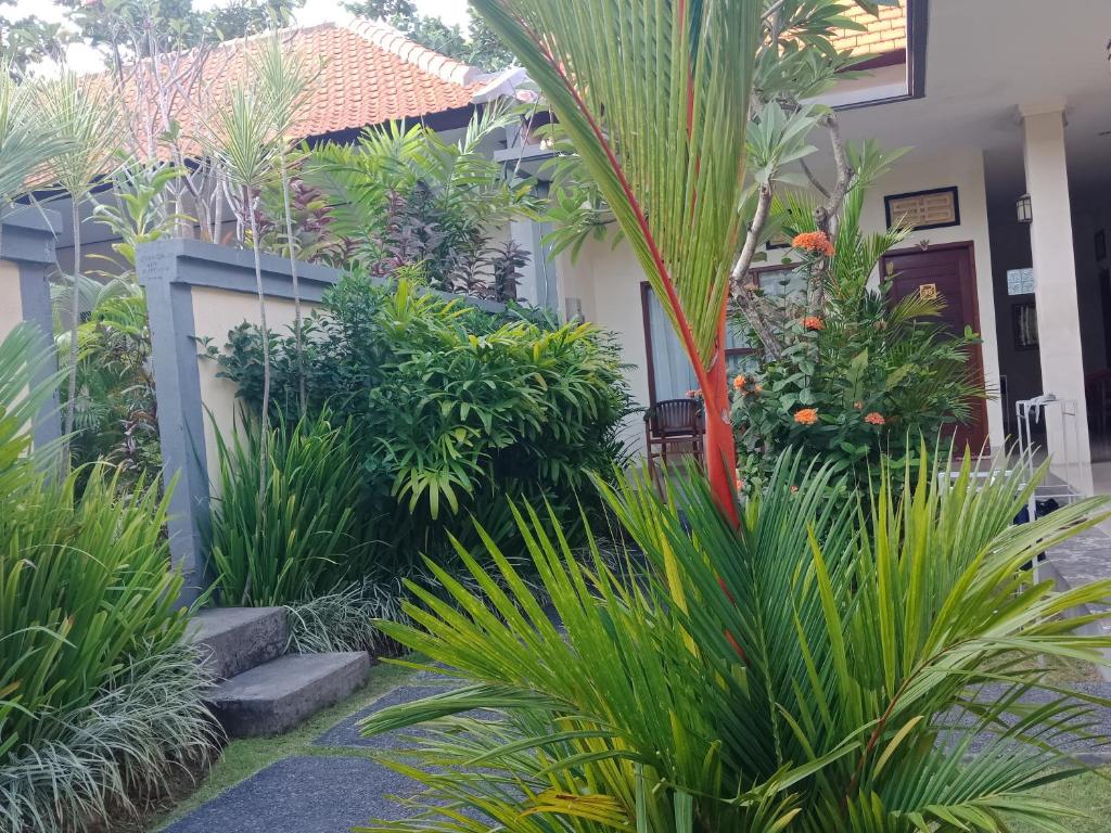 Purnama Guesthouse - 17
