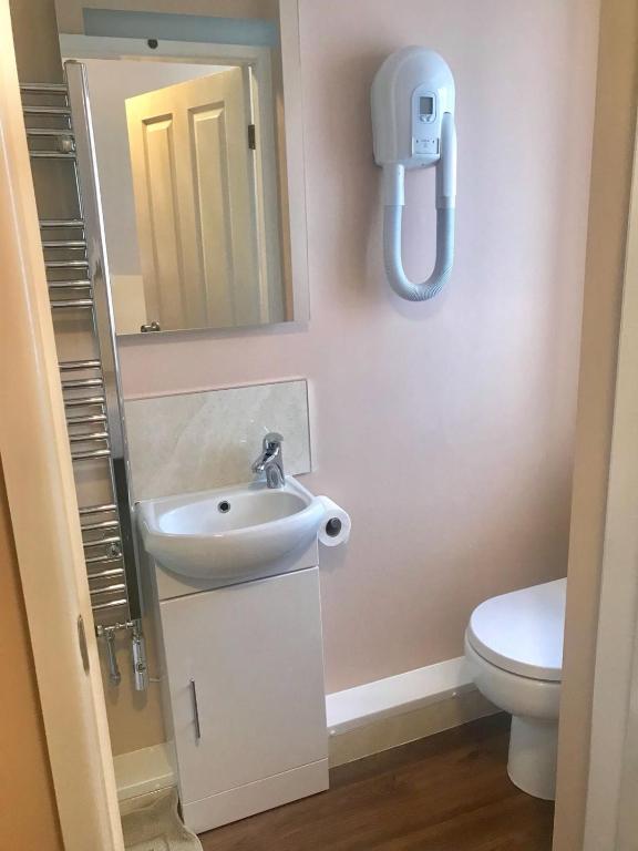 Landguard House Bed Only - Standard Single Room With Shower