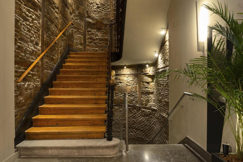 ICON Embassy - Resim 44