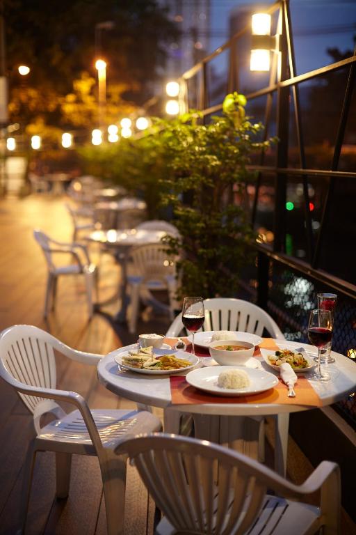 Anya Nana at Sukhumvit Bangkok - Resim 16