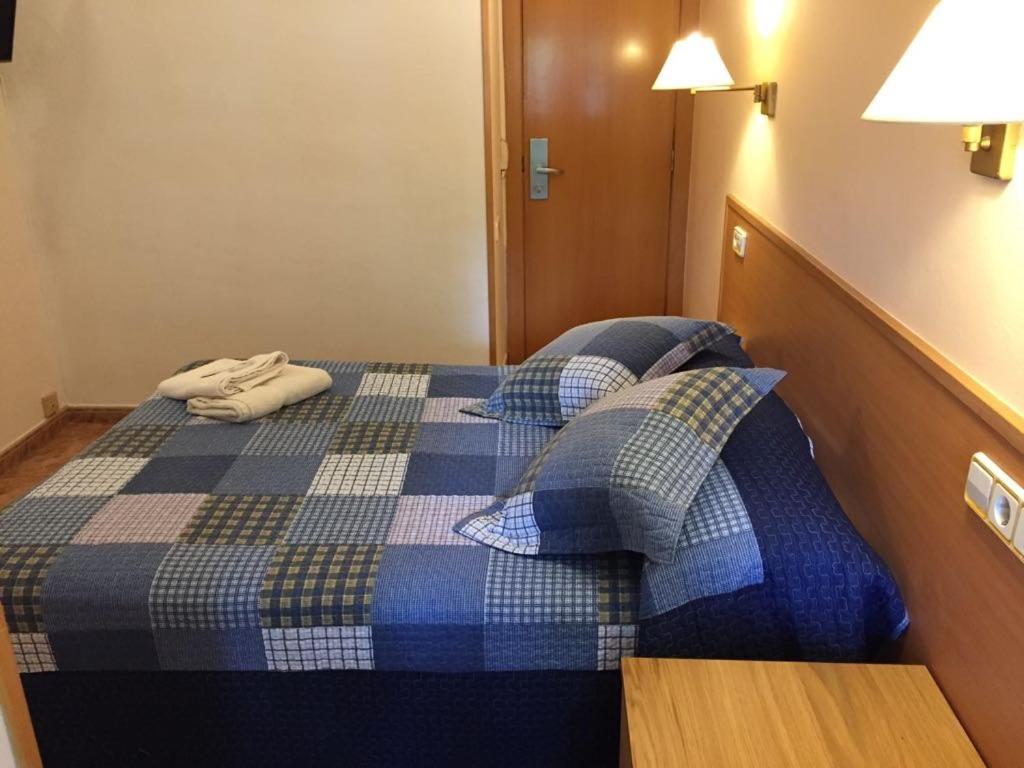 Hostal Rio De Castro, Barcelona – Updated 2022 Prices