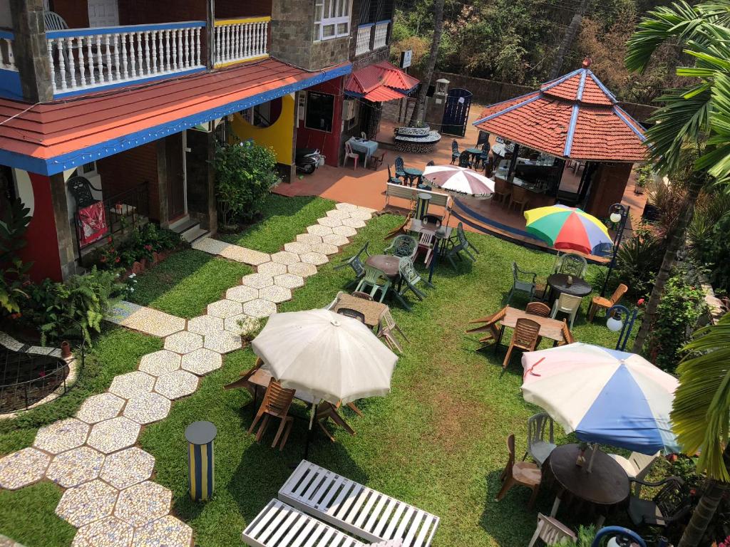 Κήπος έξω από το Peravel Beach Holiday Home