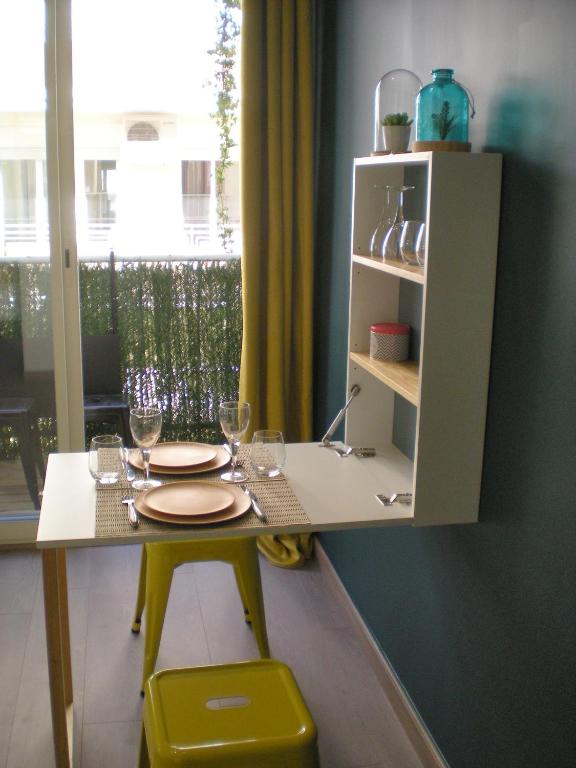 Nicelidays - Le Berlioz - city central - 7min from beaches - Resim 25