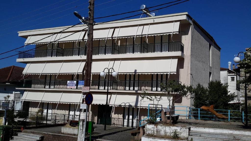 The building in which Az apartmant is located