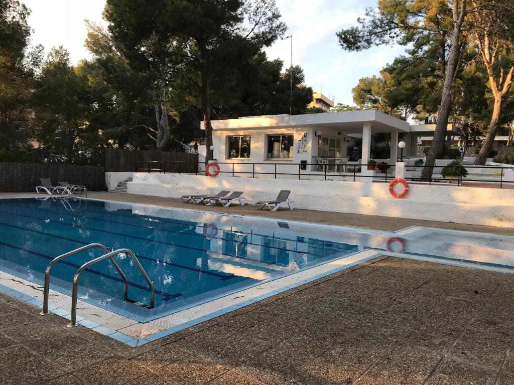 Bazén v ubytovaní Apartamento RITS Beachfront alebo v jeho blízkosti