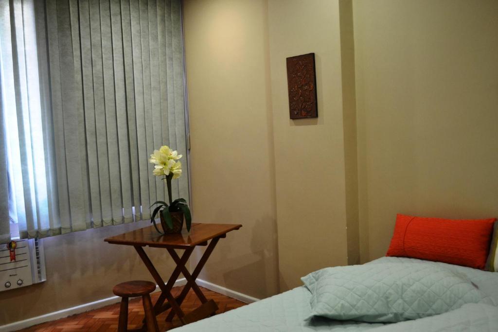  Studio Copacabana