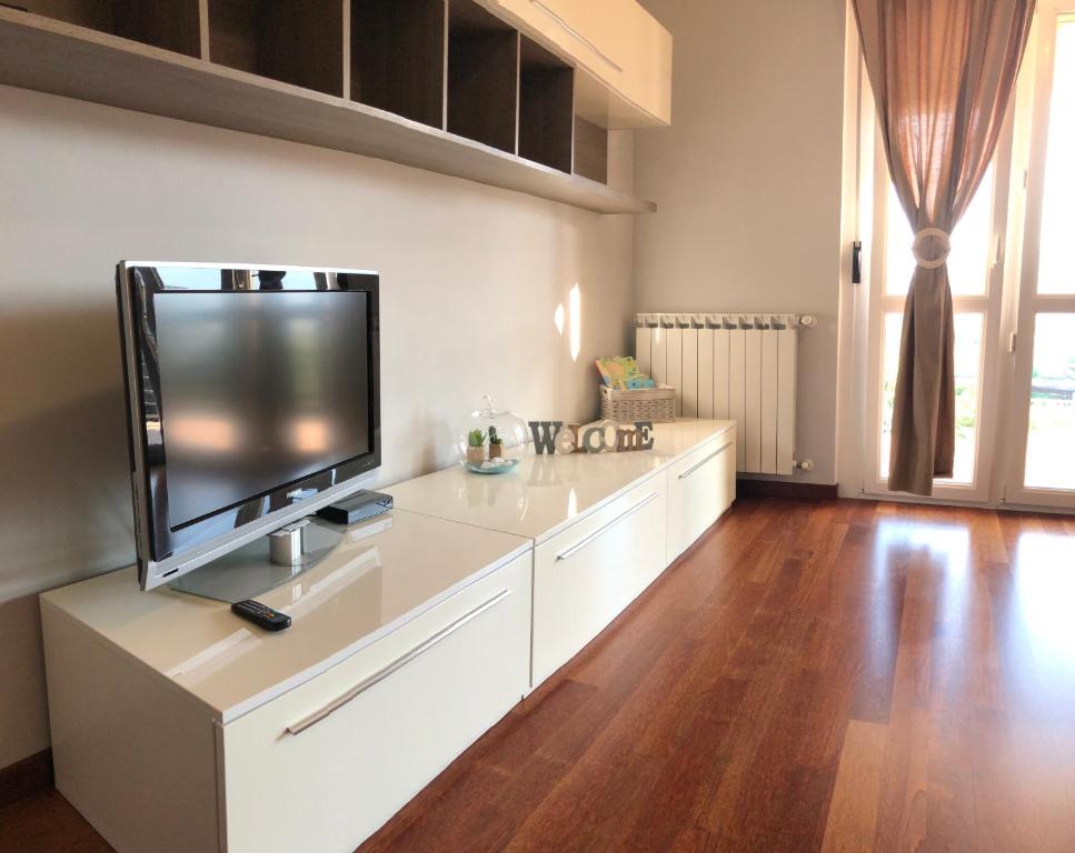 TV a/nebo společenská místnost v ubytování My Home Cinque Terre