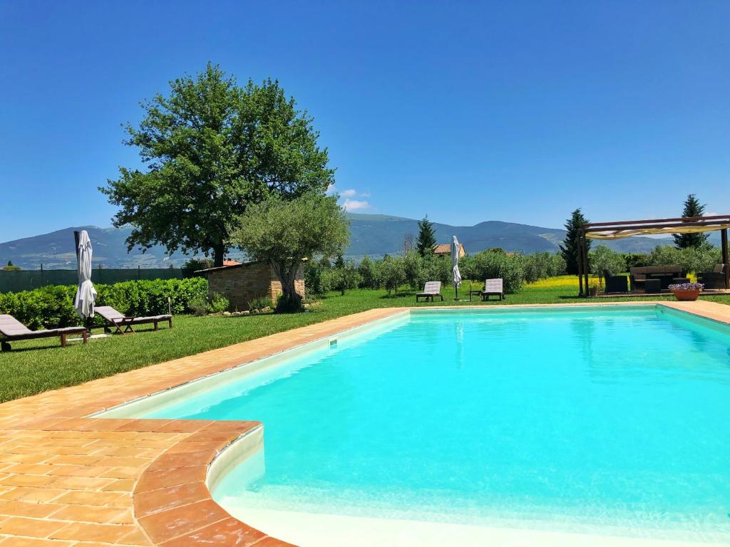 Bazén v ubytování B&B Cuor Di Lavanda nebo v jeho okolí