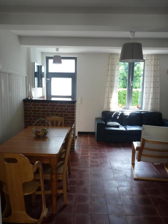 Posezení v ubytování Gîte Aische-en-Refail