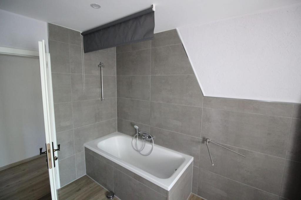 Ferienwohnung am Parsteinsee - Apartamento De Una Habitación