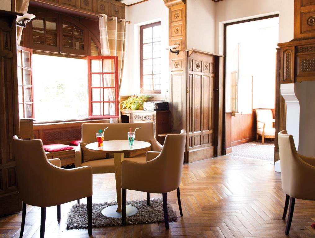 Posezení v ubytování Hôtel & Résidence Vacances Bleues Orhoïtza