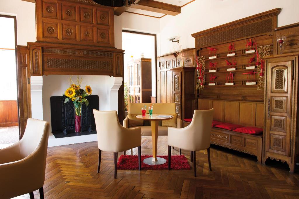 Posezení v ubytování Hôtel & Résidence Vacances Bleues Orhoïtza