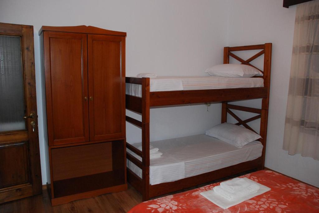 Postel nebo postele na pokoji v ubytování bed & breakfast Local Living Edi