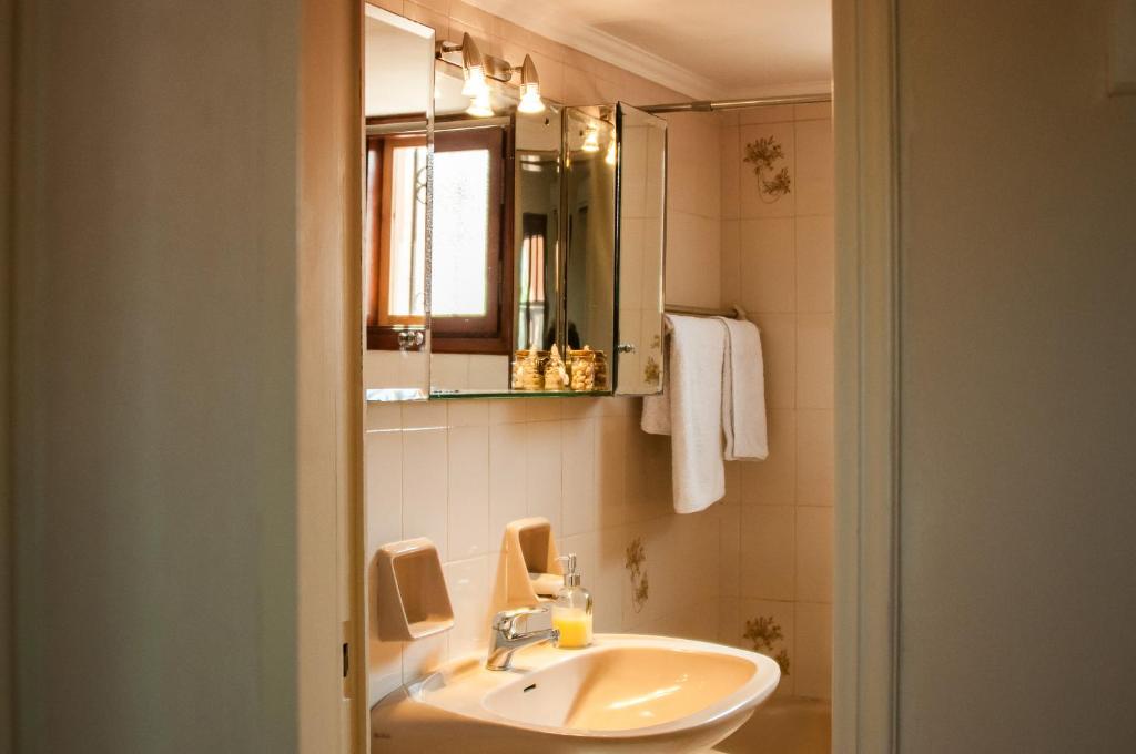 Koupelna v ubytování Casa Elaia