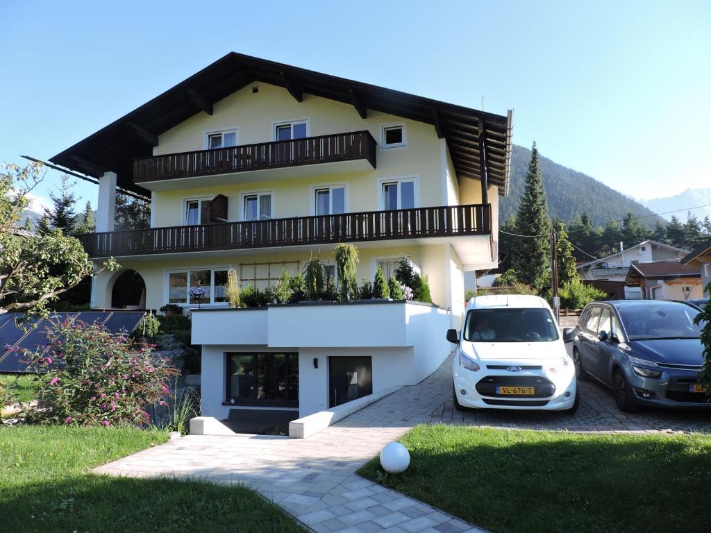 Budynek, w którym mieści się apartament