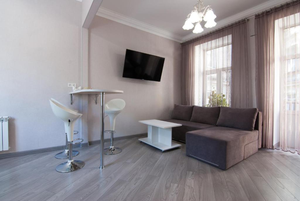 Home Hotel Apartments on Mykhailivska Square - Kiev - Studio