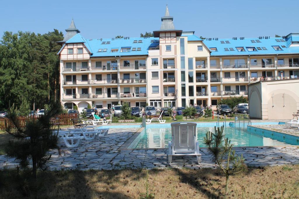 Basen w obiekcie Apartament "Zacisze" lub w pobliżu