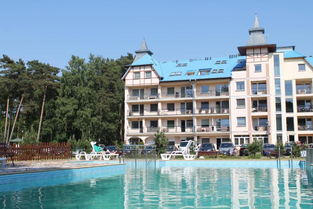 Basen w obiekcie Apartament "Zacisze" lub w pobliżu