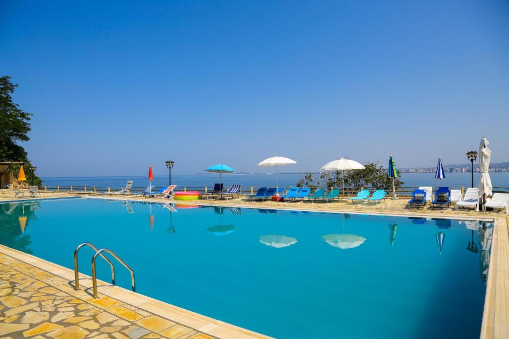 Artemis Beach House - Image 4