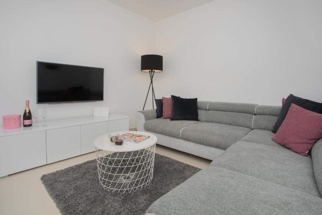 Afbeelding uit fotogalerij van Apartment LuNi in Primošten