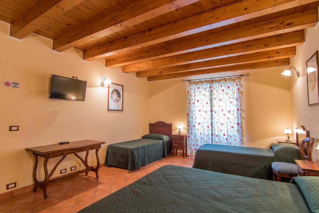 TV a/nebo společenská místnost v ubytování Apollo B&B