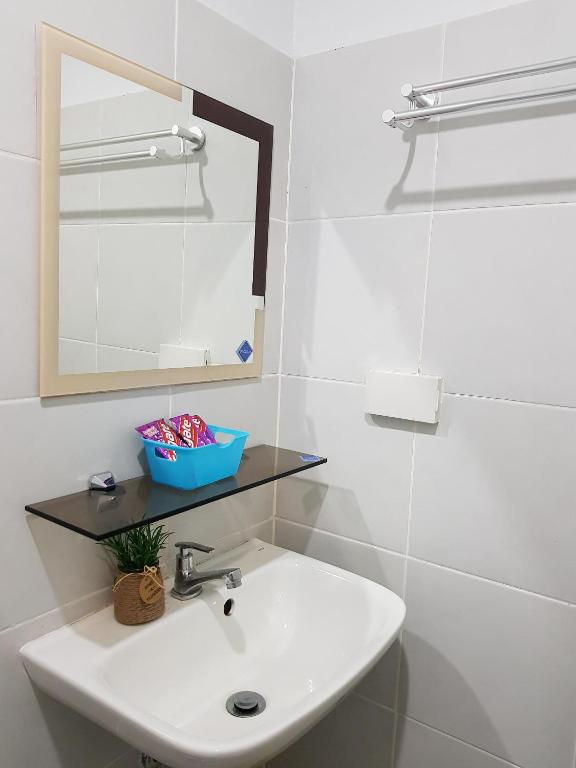 Koupelna v ubytování Cityscape Residences Unit 510