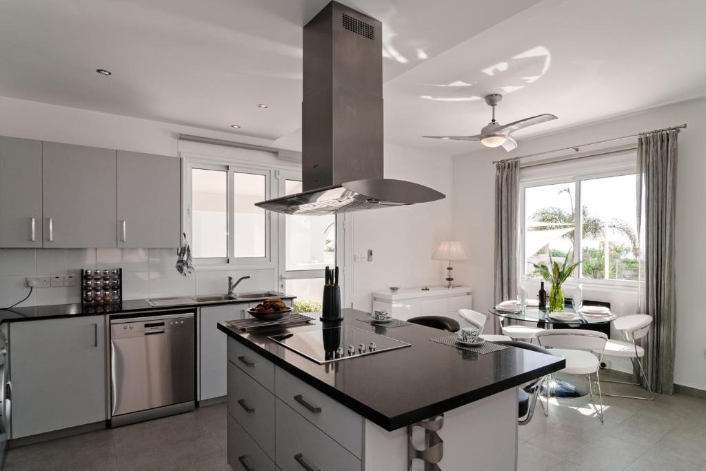 Gallery image of Villa Verdi: Luxury villa with private pool in Peyia