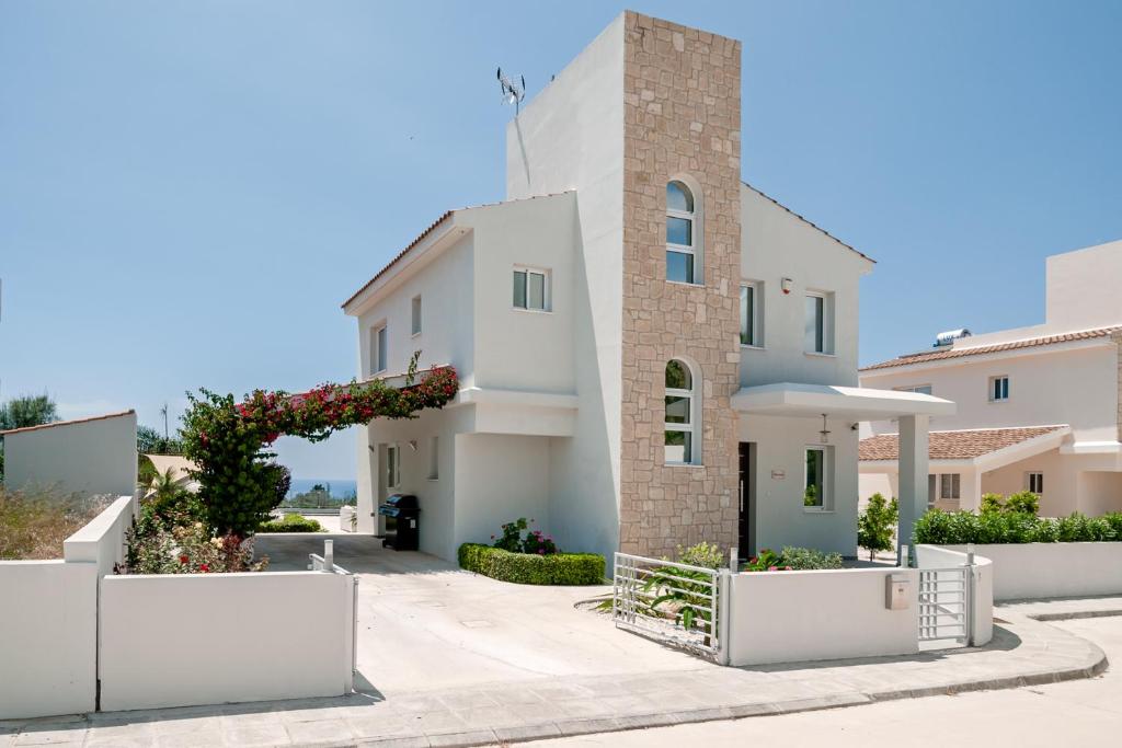Gallery image of Villa Verdi: Luxury villa with private pool in Peyia