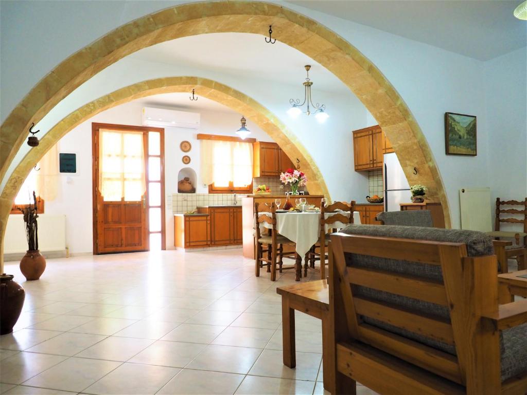 Kuchyňa alebo kuchynka v ubytovaní Traditional Cretan Villa
