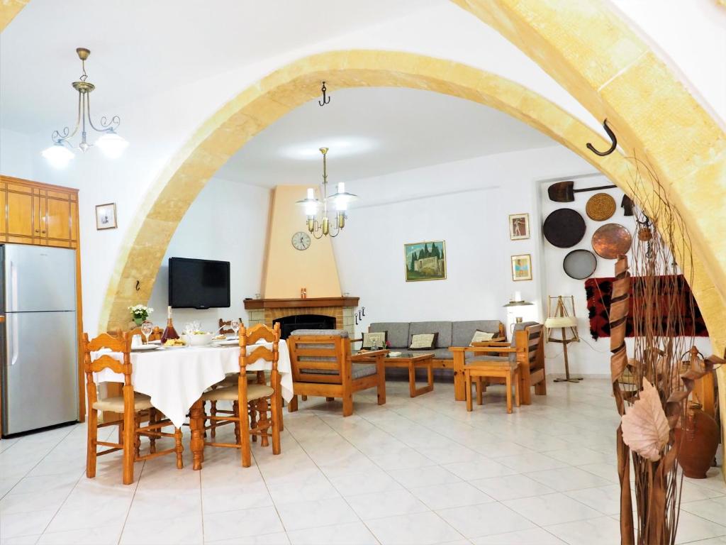 Kuchyňa alebo kuchynka v ubytovaní Traditional Cretan Villa
