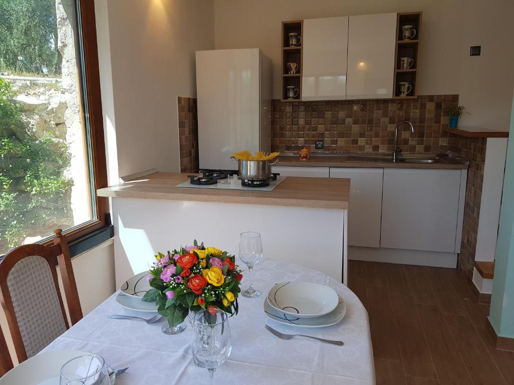 Kuchyň nebo kuchyňský kout v ubytování Holiday Home Strpuncina
