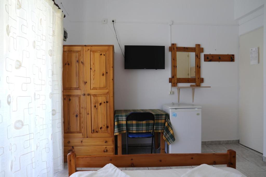 Televiisor ja/või meelelahutuskeskus majutusasutuses Orfeas Rooms