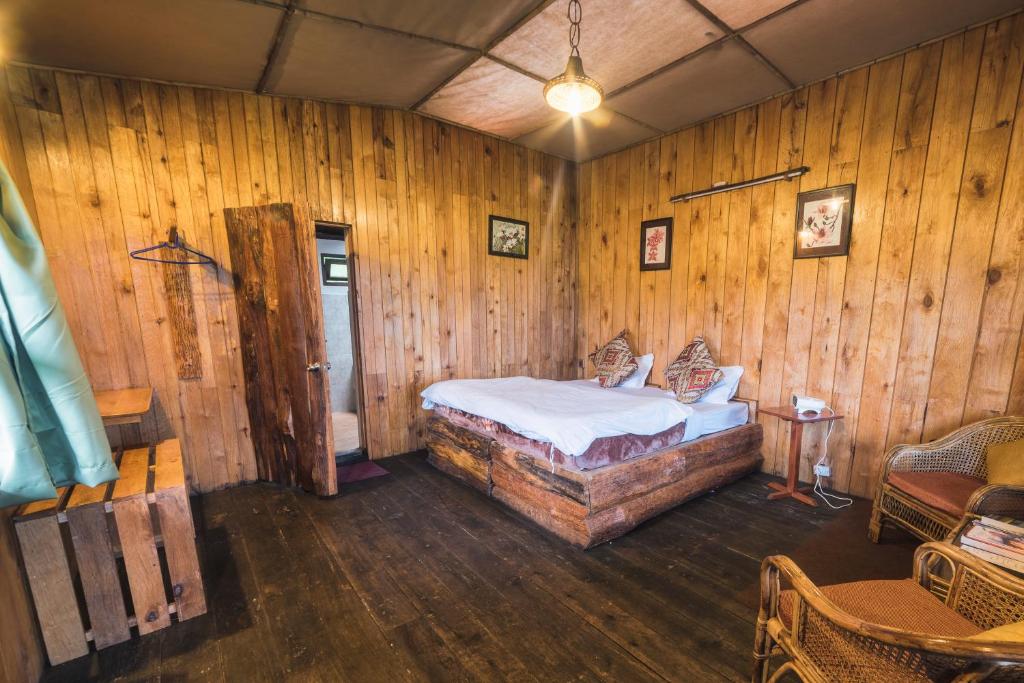 Munlom Nature Resort - Double Room With Balcony