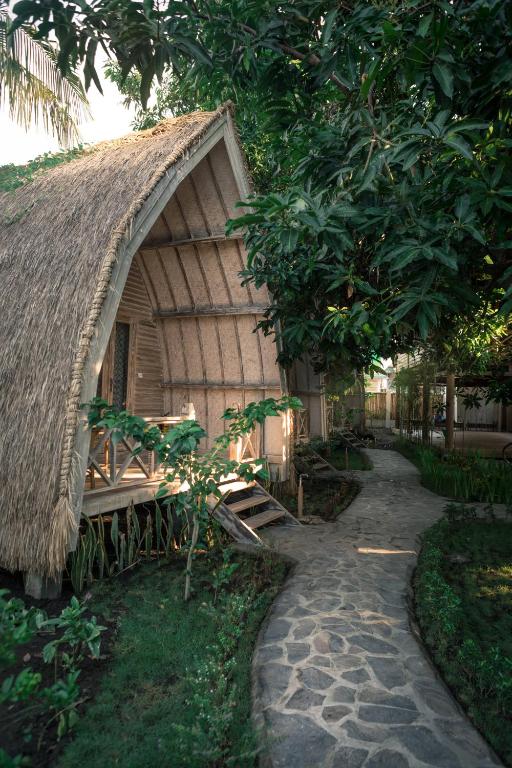 Flowers & Fire Yoga Garden - 6