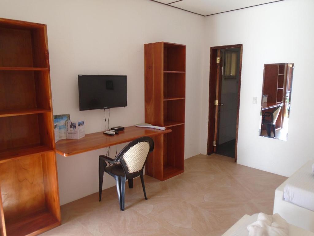 Parrot Resort Moalboal - Tweelingzaal Met Terras