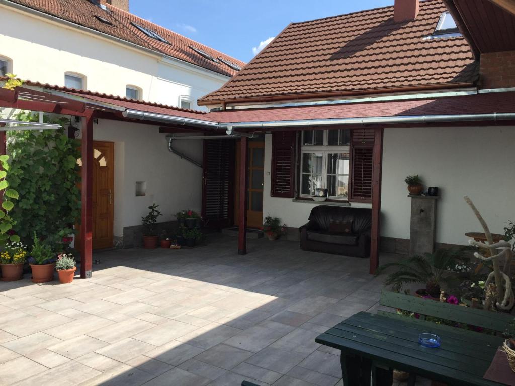 Fehérház Alkalmi Szálló - Familiekamer Met Uitzicht Op De Tuin