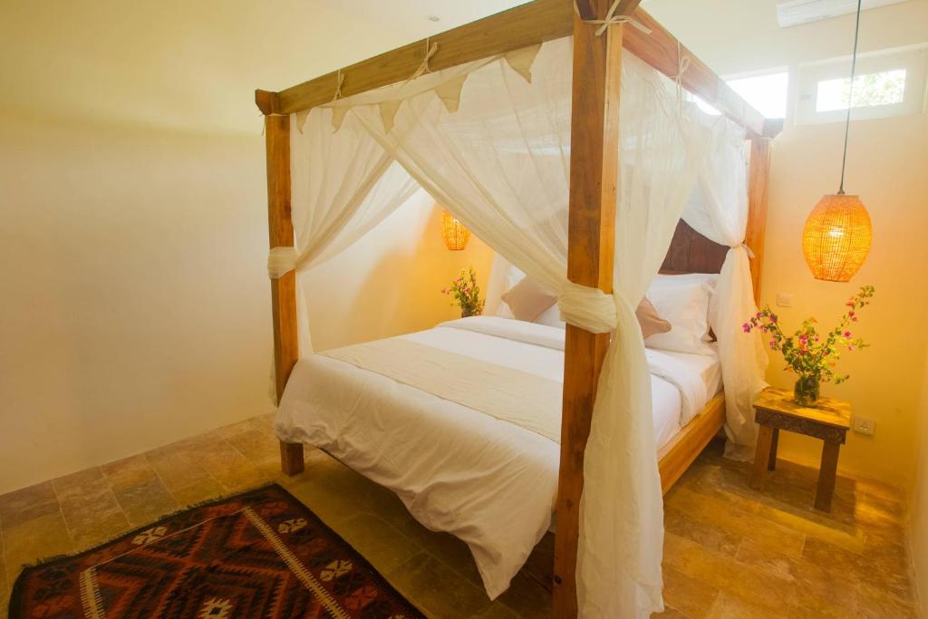 Flowers & Fire Yoga Garden - 15