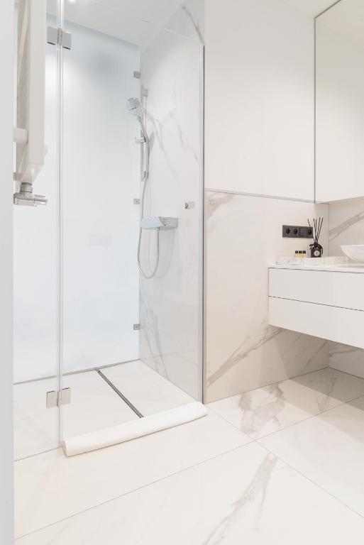 Centro Design Apartments - Półwiejska - 8