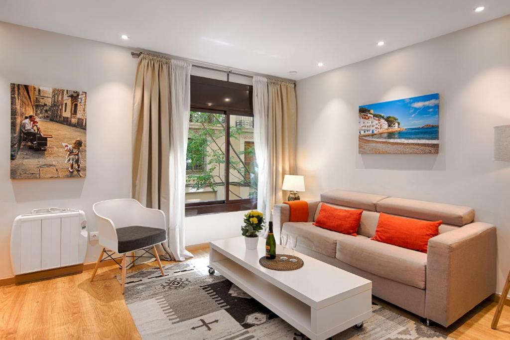 Eixample Building Apartments by Mercedes Heritage - 19