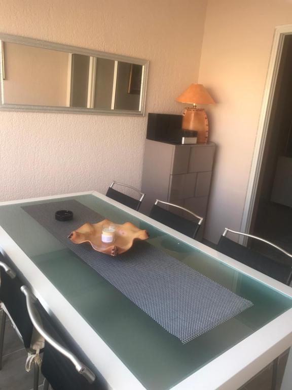 Zdjęcie z galerii obiektu Apartman Petra 1 w mieście Vir