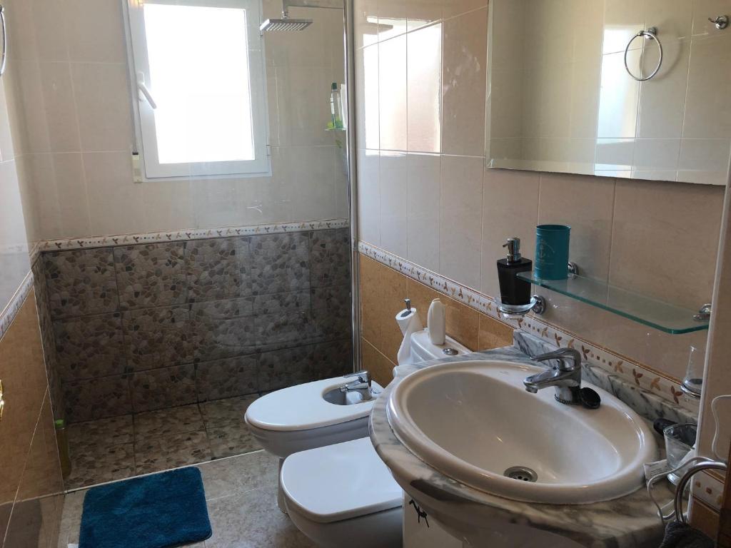 Vonios kambarys apgyvendinimo įstaigoje La Manga Apartment Capri