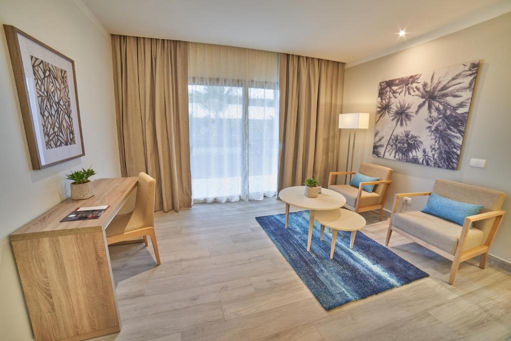 Bahia Principe Escape Ambar - Adults Only - All Inclusive photo