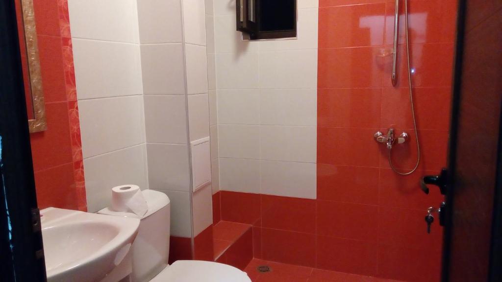 Koupelna v ubytování Guesthouse White Margarit