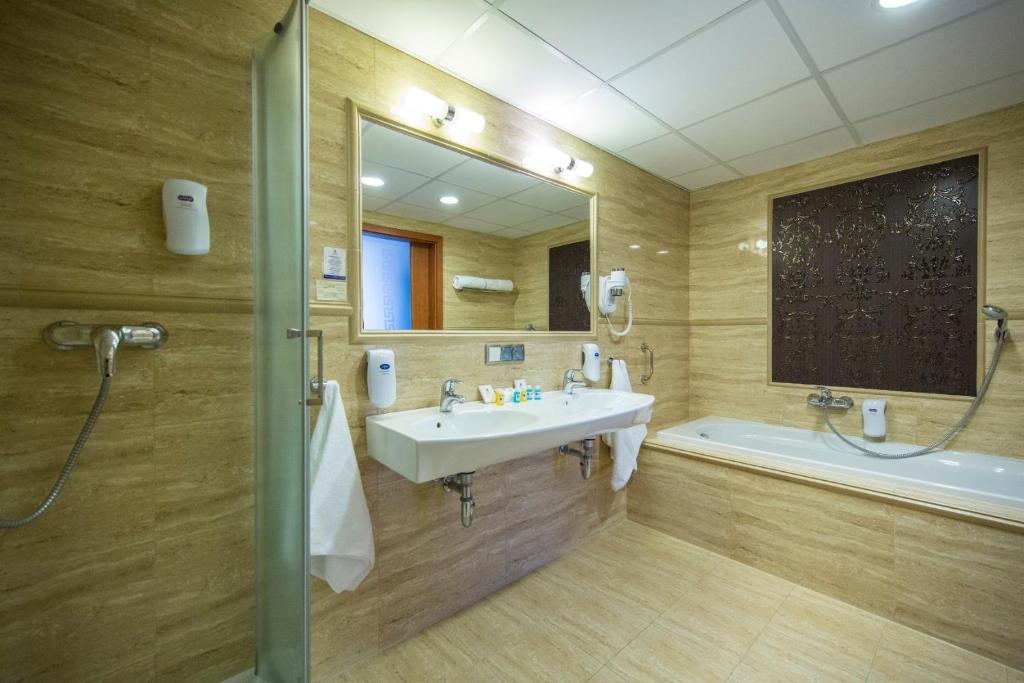 Kúpeľňa v ubytovaní Hotel Great Polonia Conrad Kraków