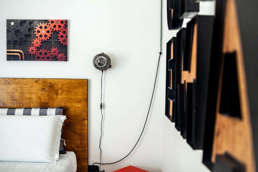 A bed or beds in a room at Travel B&B
