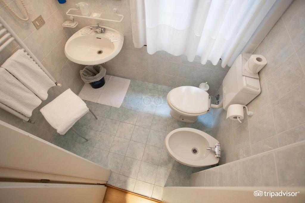 Koupelna v ubytování Hotel Caprera